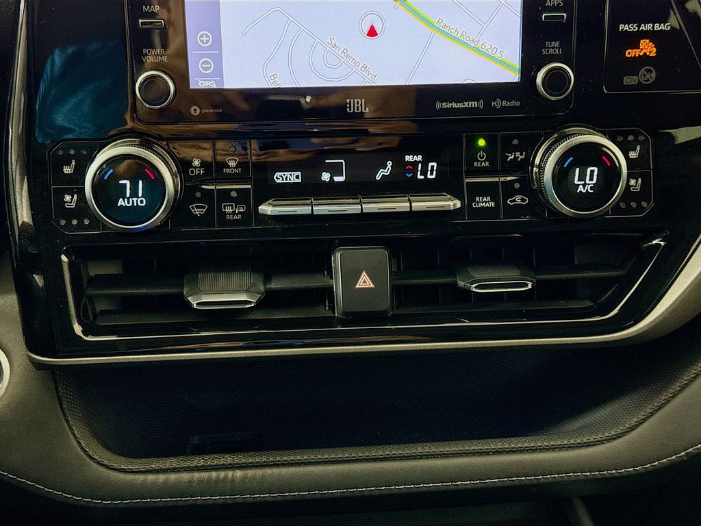 Thumbnail: 2020 Toyota Highlander - 16