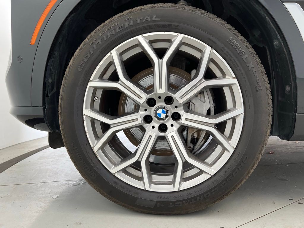 Thumbnail: 2023 BMW X7 - 23