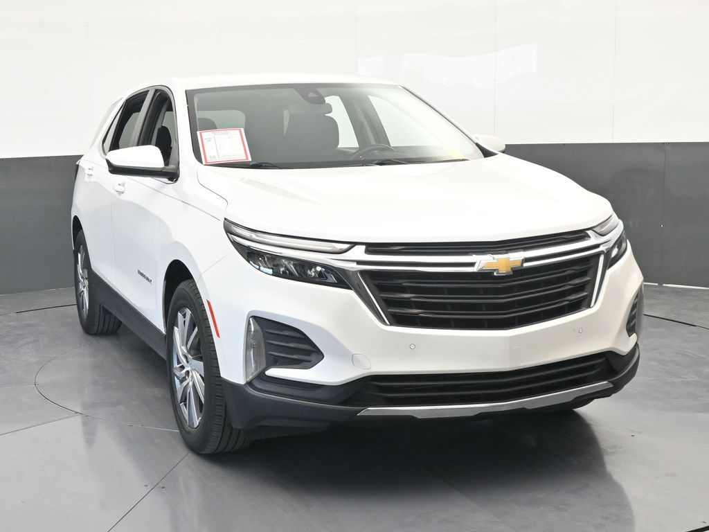 Used 2022 Iridescent Pearl Tricoat Chevrolet LT image 9