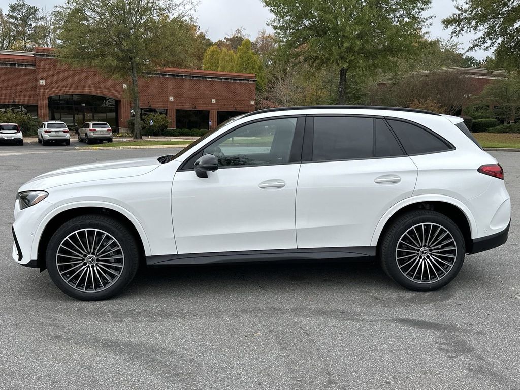 2025 Mercedes-Benz GLC GLC 300 5