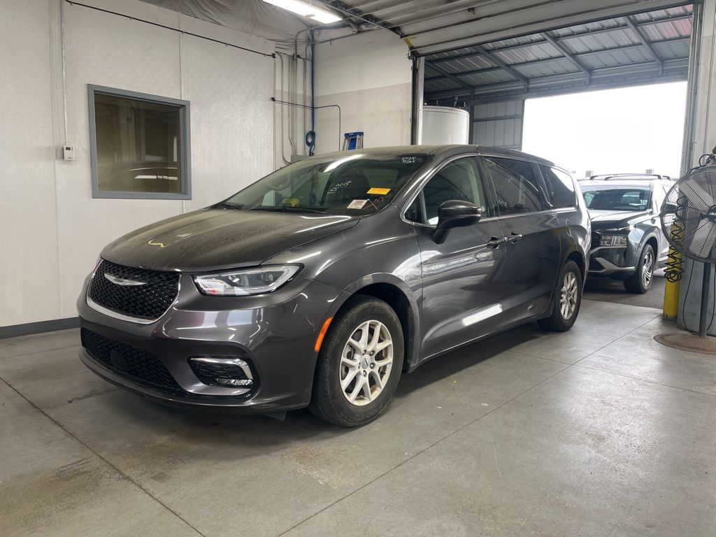 2023 Chrysler Pacifica Touring L FWD