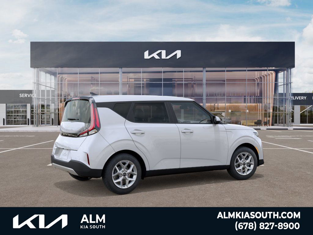 2025 Kia Soul LX S photo 4