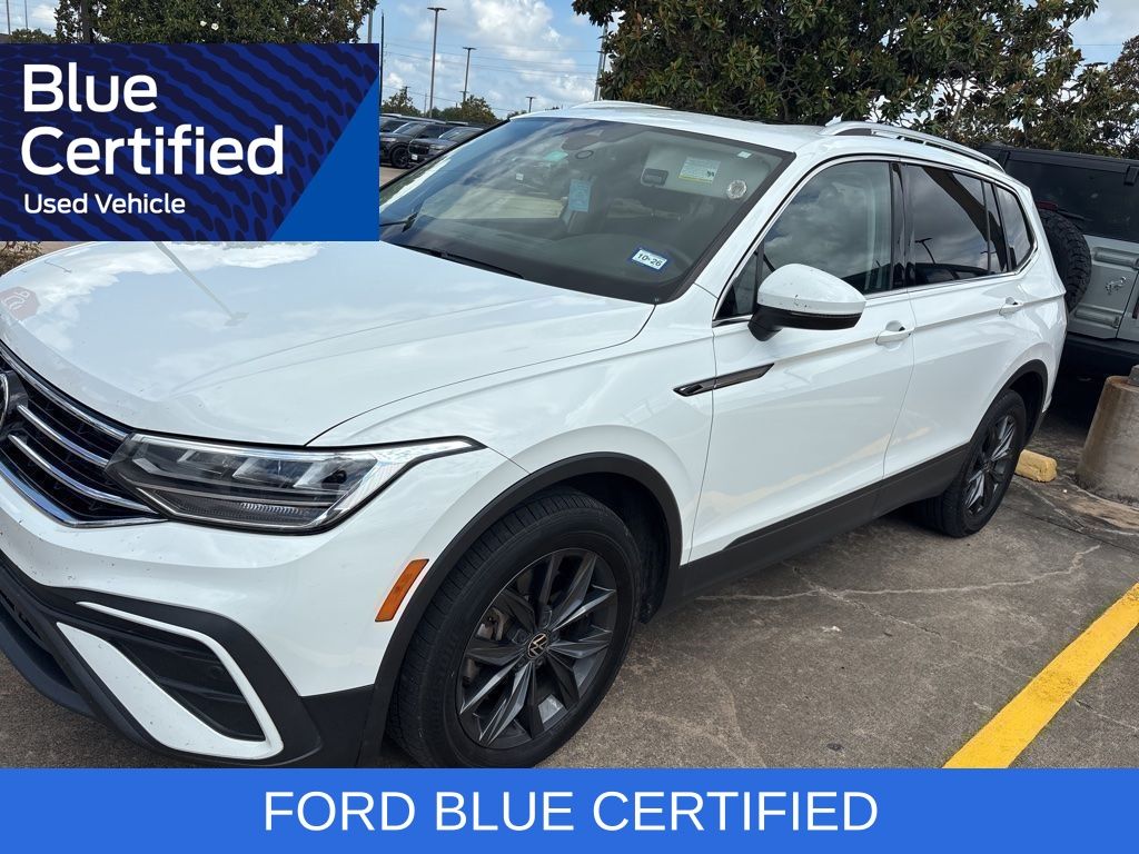 Pure White 2022 Volkswagen Tiguan SE 4Motion SUV / Crossover All-Wheel Drive 8-Speed Automatic