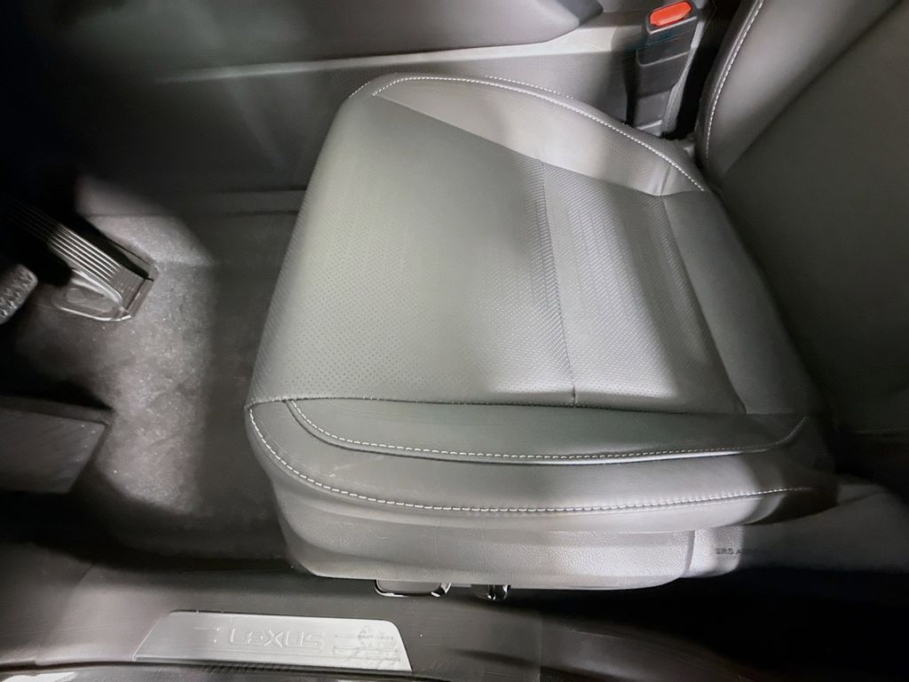 Thumbnail: 2026 Lexus TX - 21