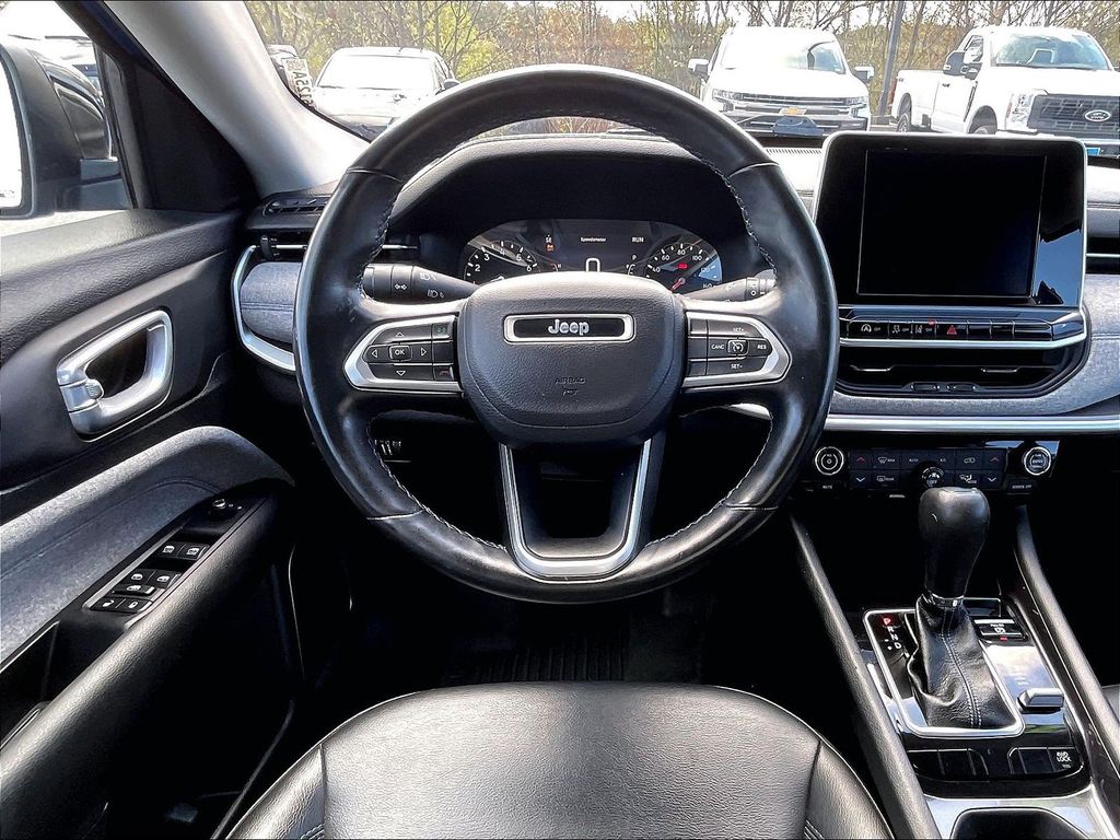2022 Jeep Compass — photo 16