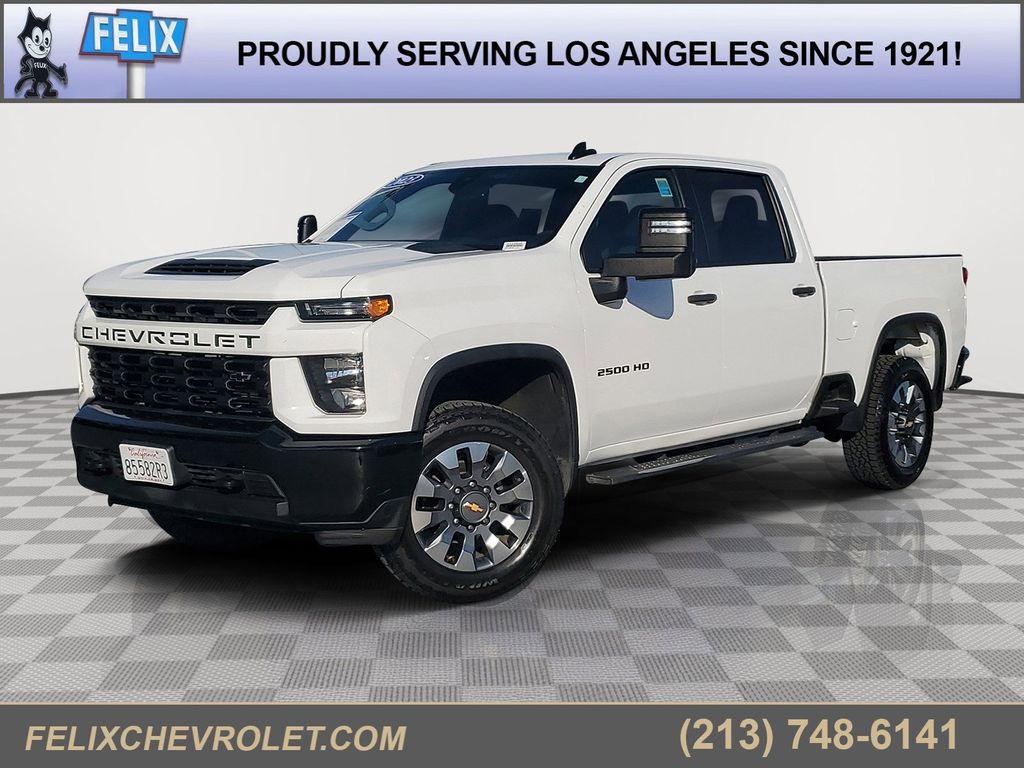 Summit White 2023 Chevrolet Silverado 2500HD Custom Crew Cab 4WD Pickup Truck Four-Wheel Drive 6-Speed Automatic