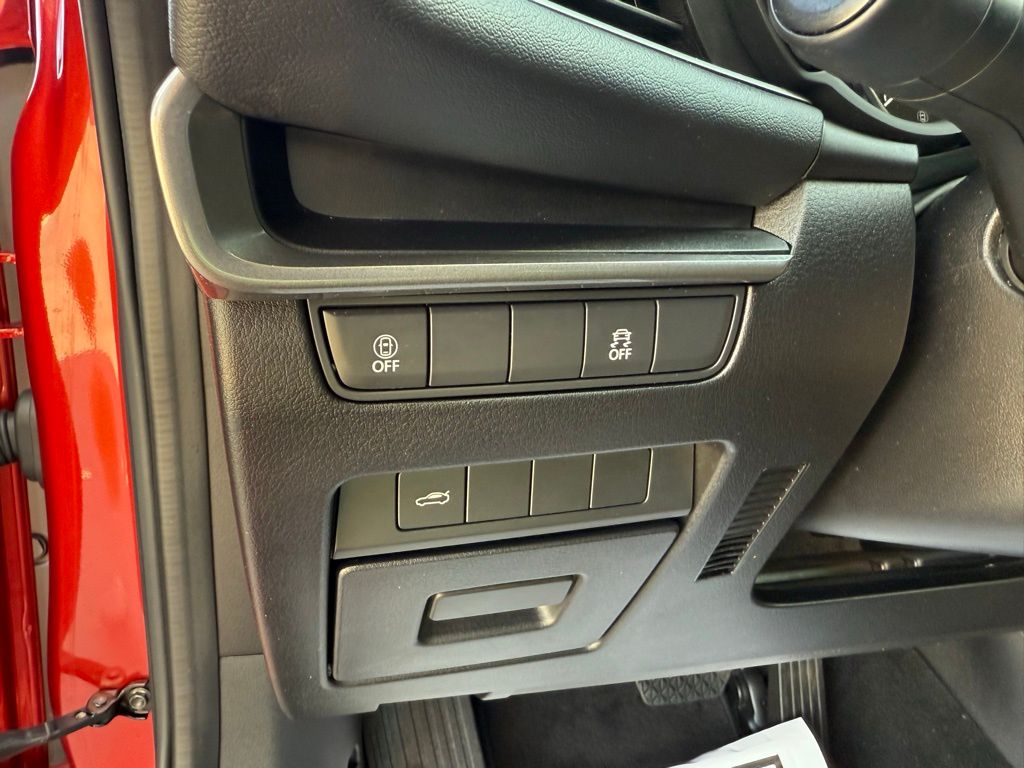 Thumbnail: 2022 Mazda Mazda3 - 11