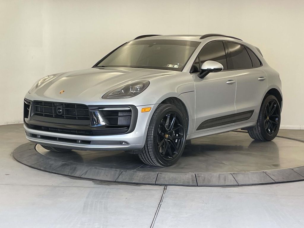 2025 Porsche Macan GTS AWD