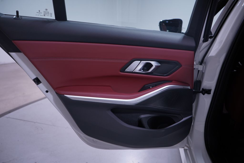 Thumbnail: 2023 BMW 3 Series - 15
