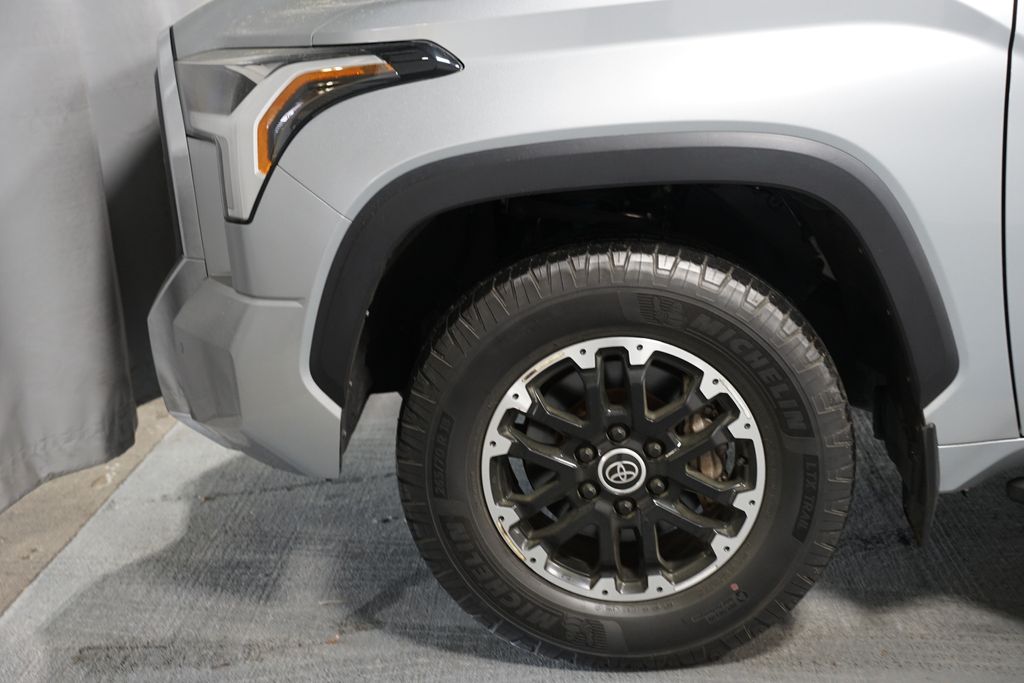 Thumbnail: 2022 Toyota Tundra - 5