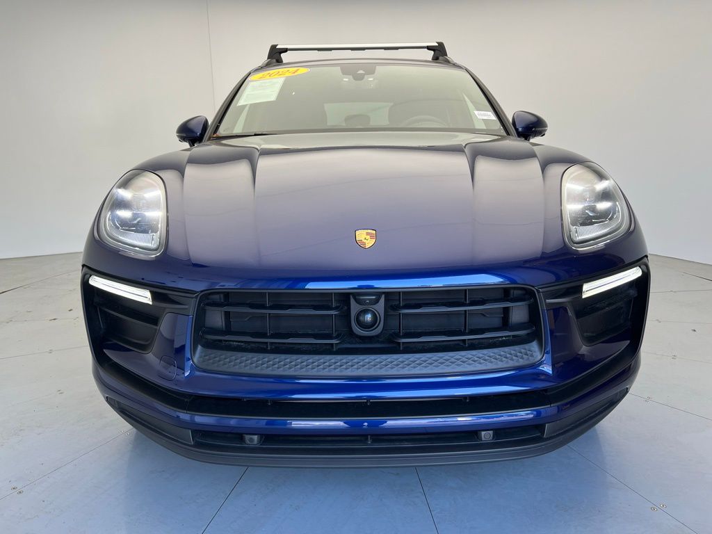 2024 Porsche Macan  25