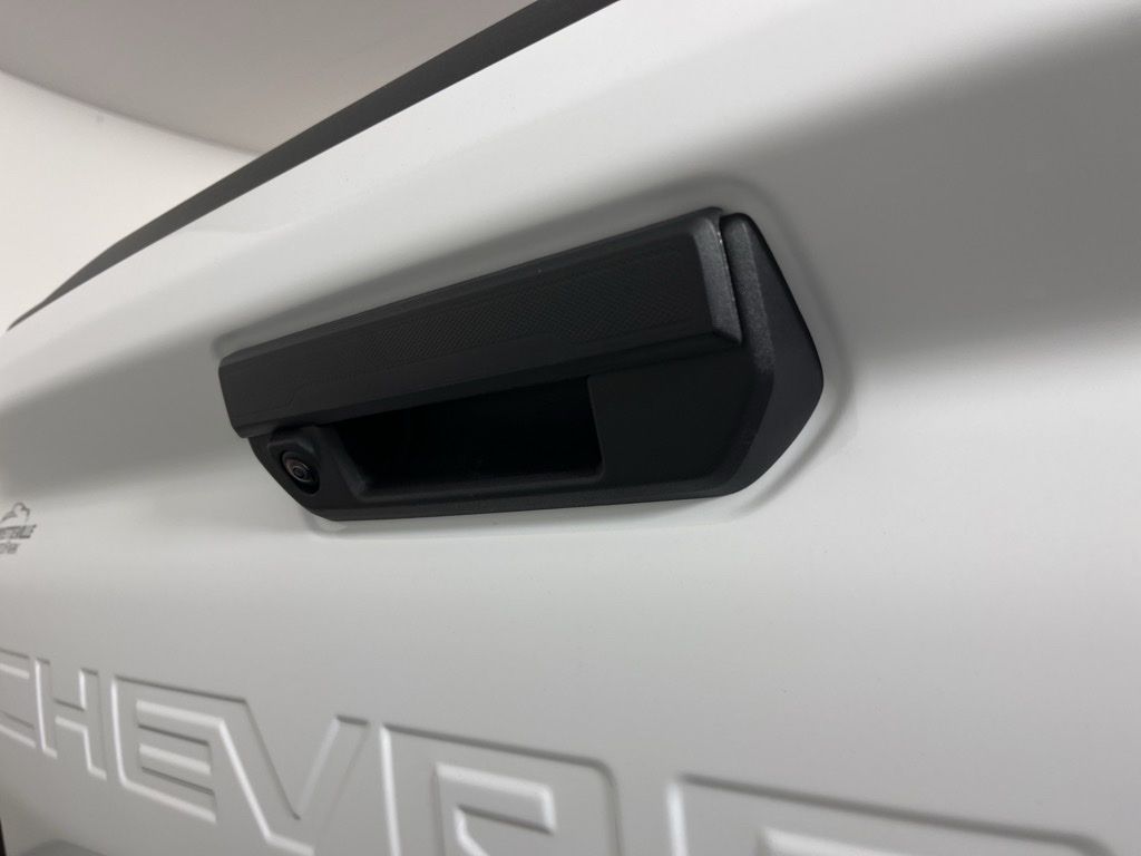 Thumbnail: 2026 Chevrolet Colorado - 21