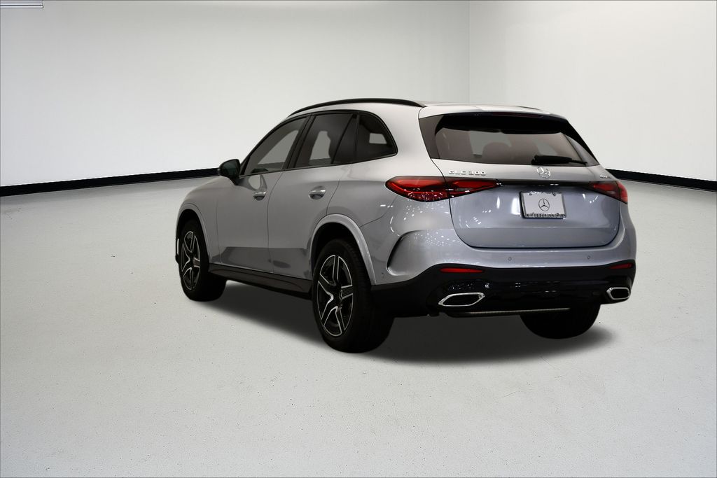 Thumbnail: 2026 Mercedes-Benz GLC - 3