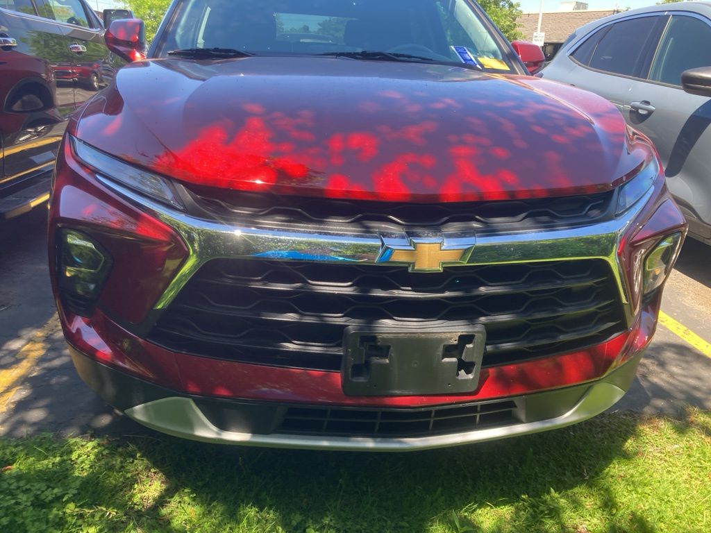 Used 2023 Red Chevrolet LT image 2