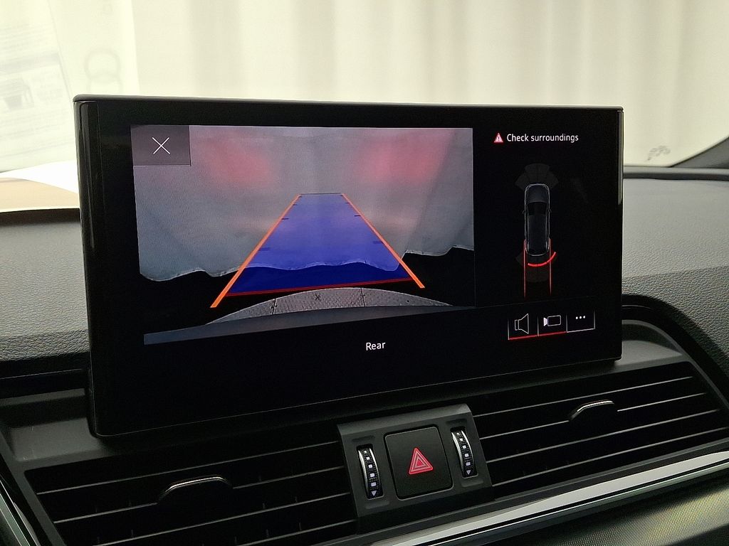 Thumbnail: 2025 Audi Q5 - 19