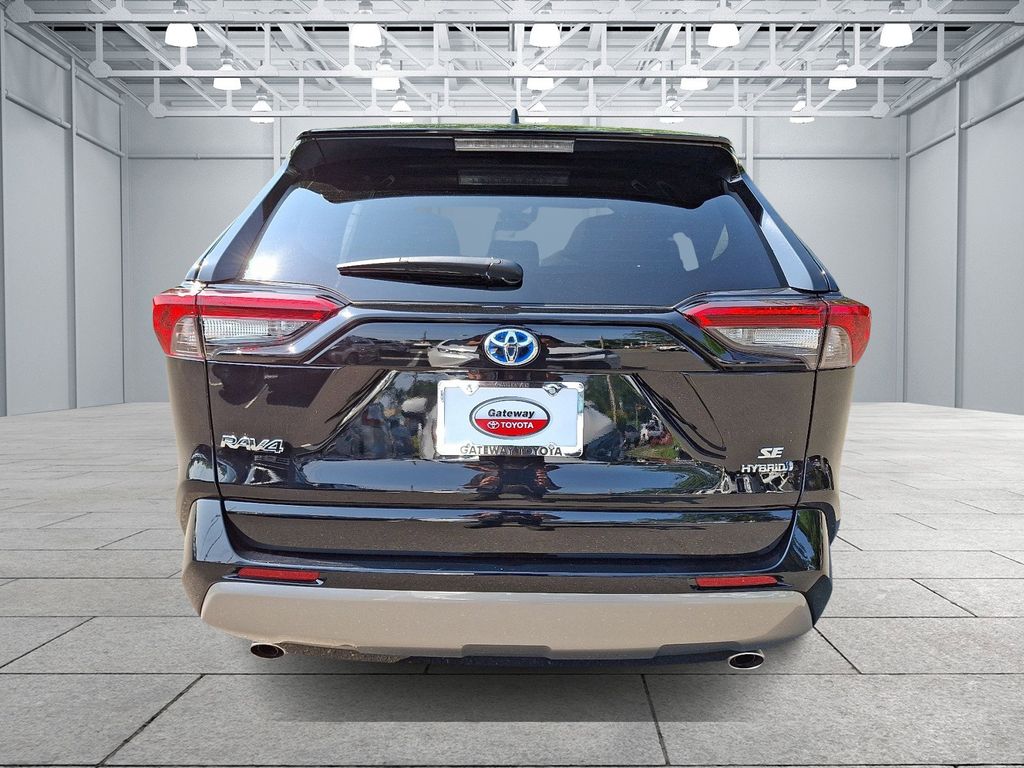 2023 Toyota RAV4 SE 5