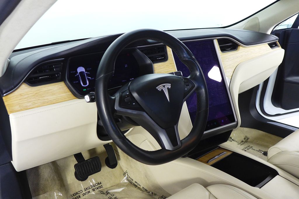 Thumbnail: 2018 Tesla Model S - 31