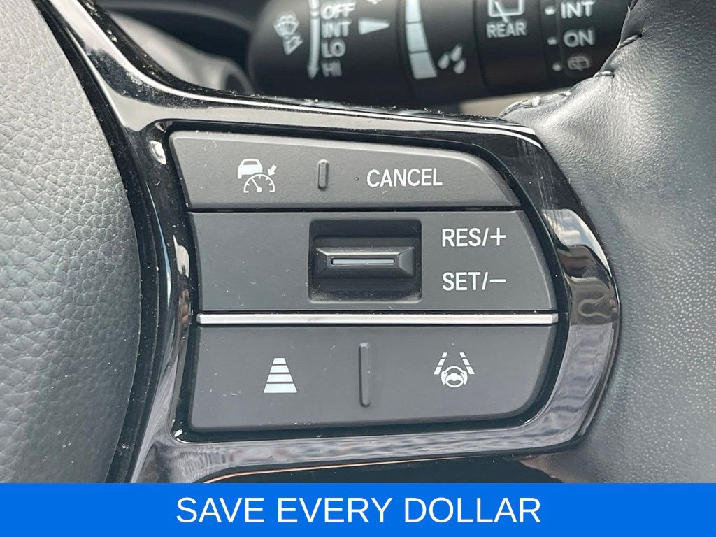 Used 2024 White Honda EX-L image 19