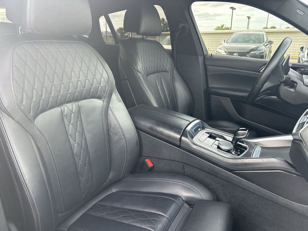 Thumbnail: 2023 BMW X6 - 16