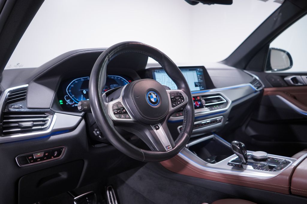 Thumbnail: 2022 BMW X5 - 6