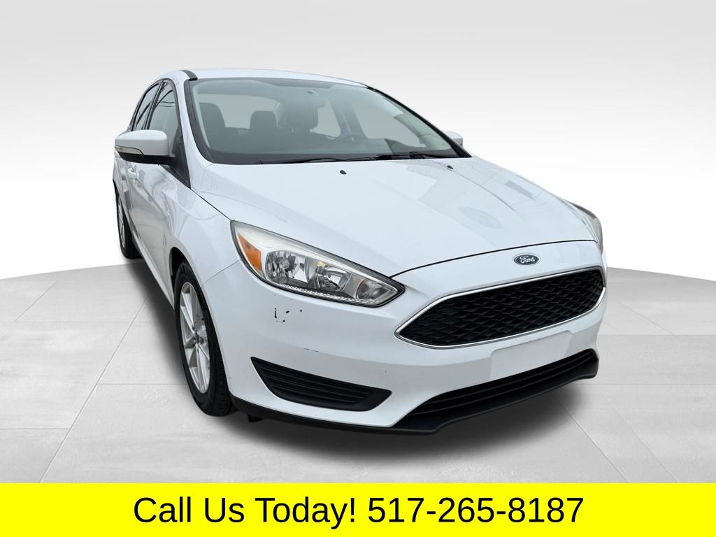 Oxford White 2017 Ford Focus SE Sedan Front-Wheel Drive 6-Speed Automatic