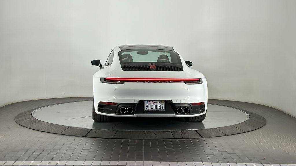 2020 Porsche 911 Carrera S 4