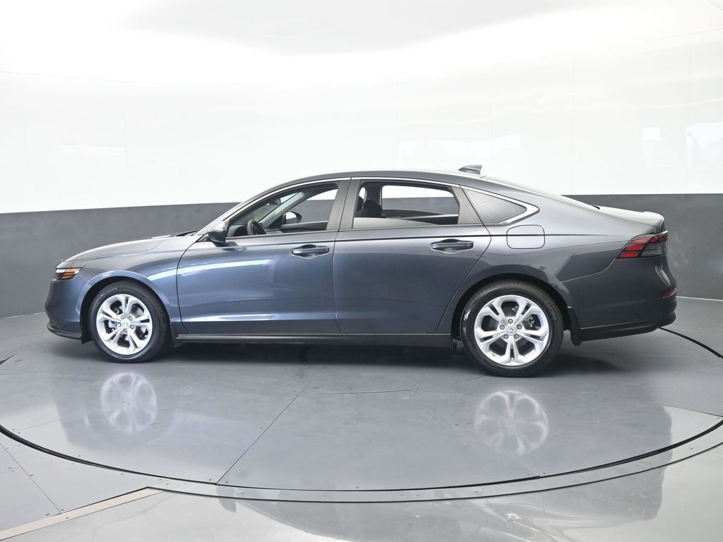 Used 2025 Silver Honda LX image 2