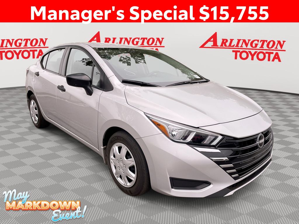 2024 Nissan Versa 1.6 S CVT's photo