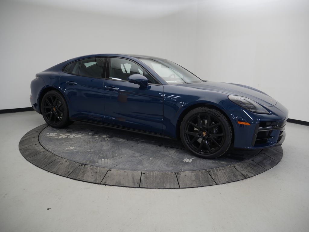 Thumbnail: 2026 Porsche Panamera - 9