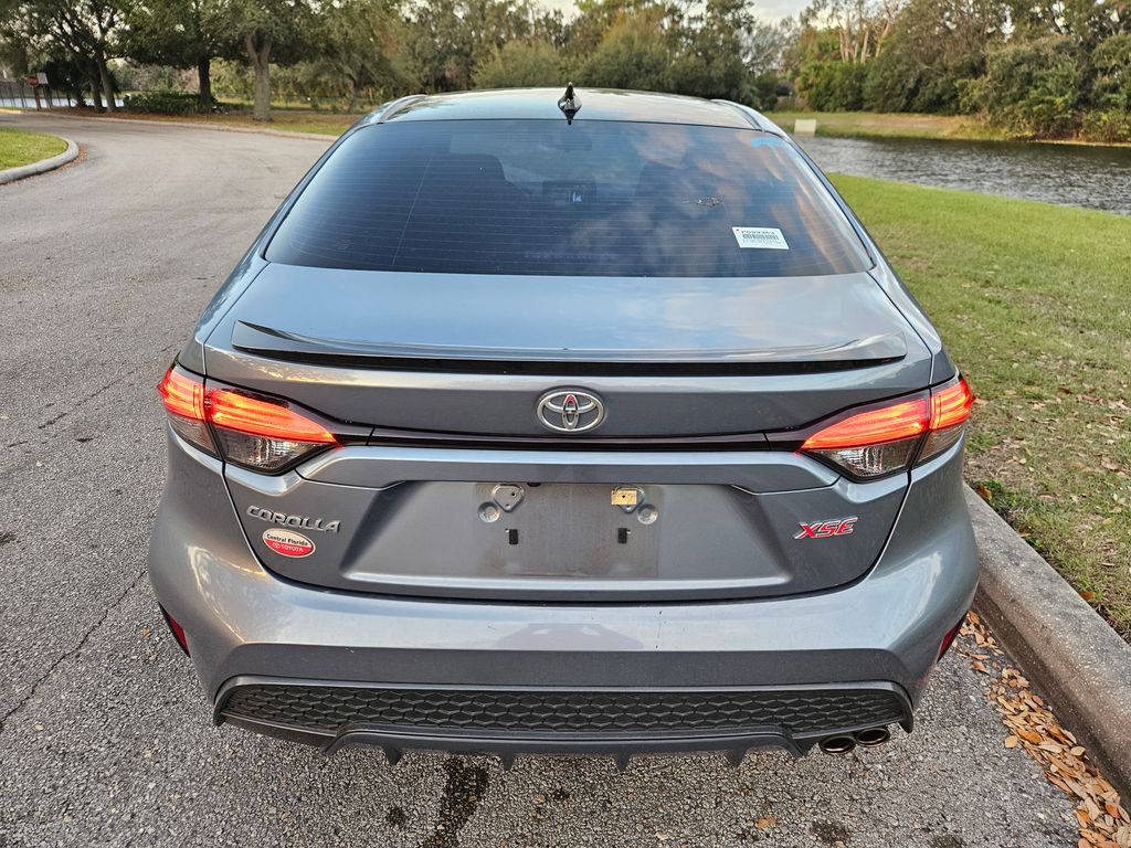 2022 Toyota Corolla XSE 4