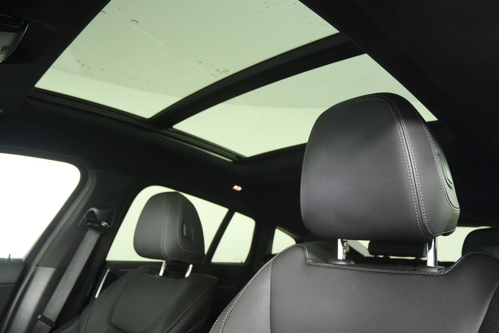 Thumbnail: 2024 BMW X4 - 12