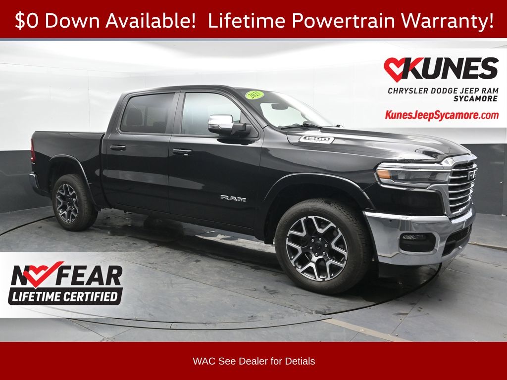 2025 RAM 1500 Laramie Crew Cab 4WD