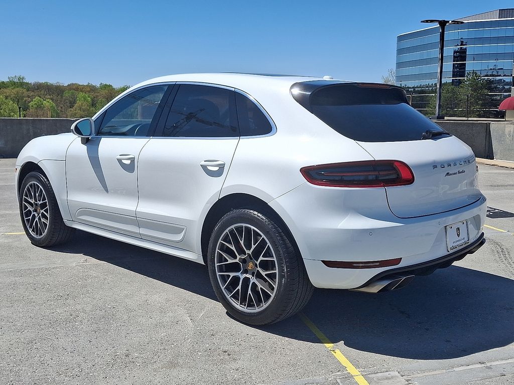 2015 Porsche Macan Turbo 3