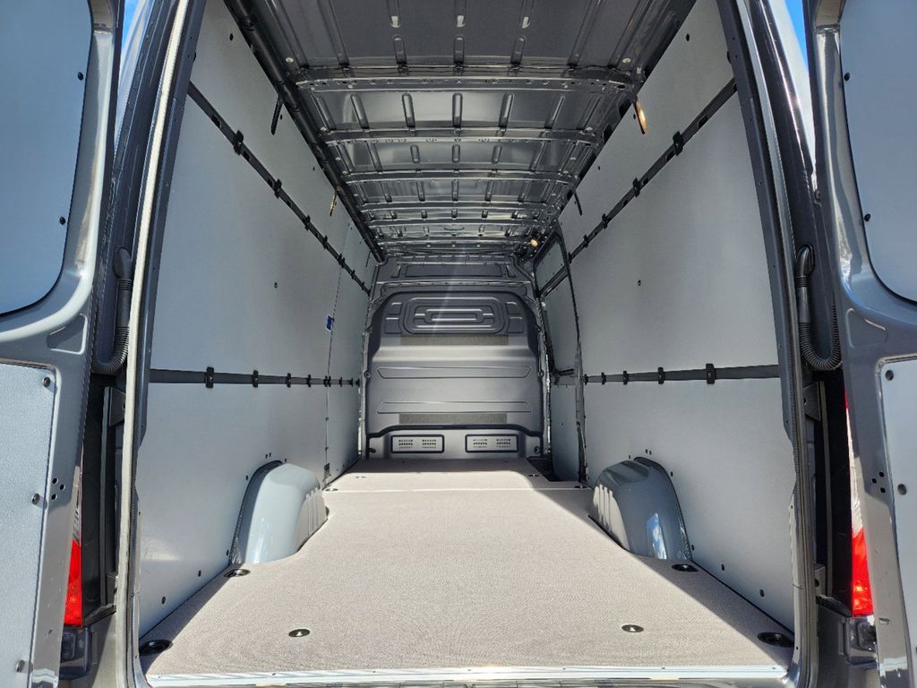 2024 Mercedes-Benz Sprinter 2500 Passenger 144 WB 23