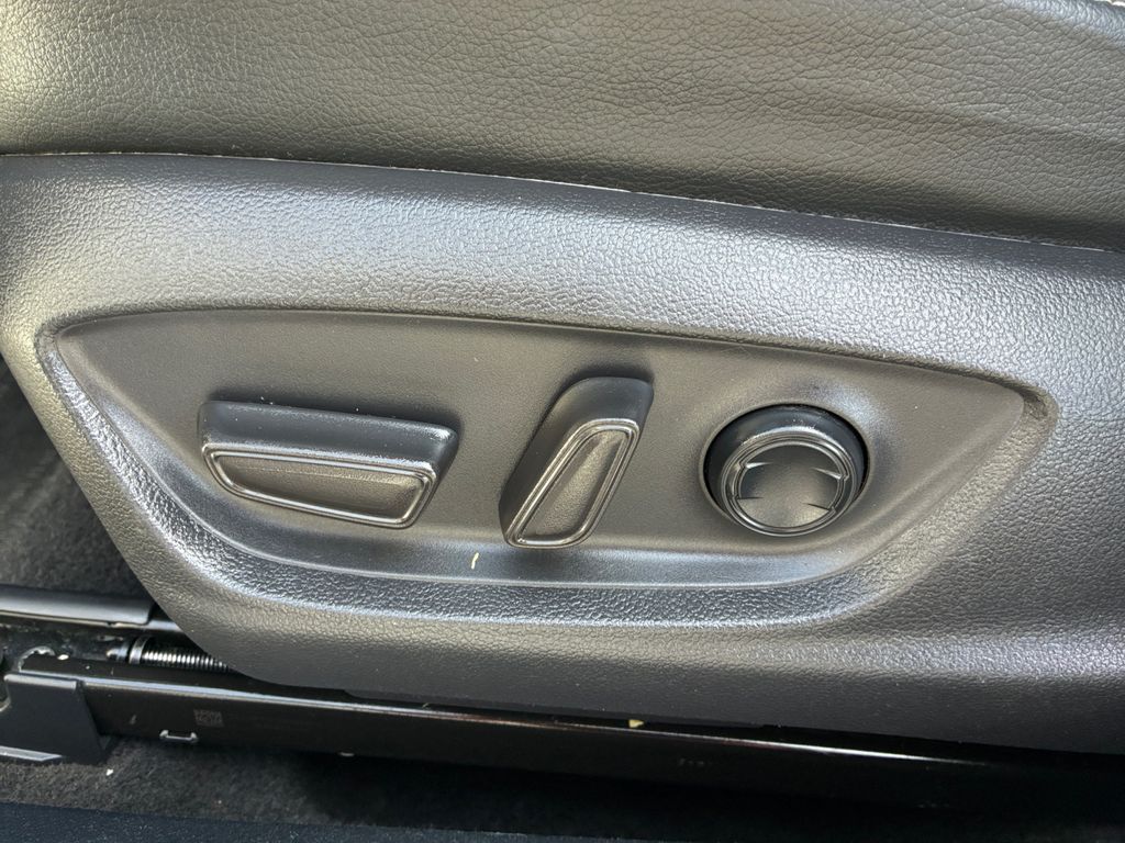 Used Car 2021 Toyota Camry  Xse For Sale Under $25,000 In Austin, Texas