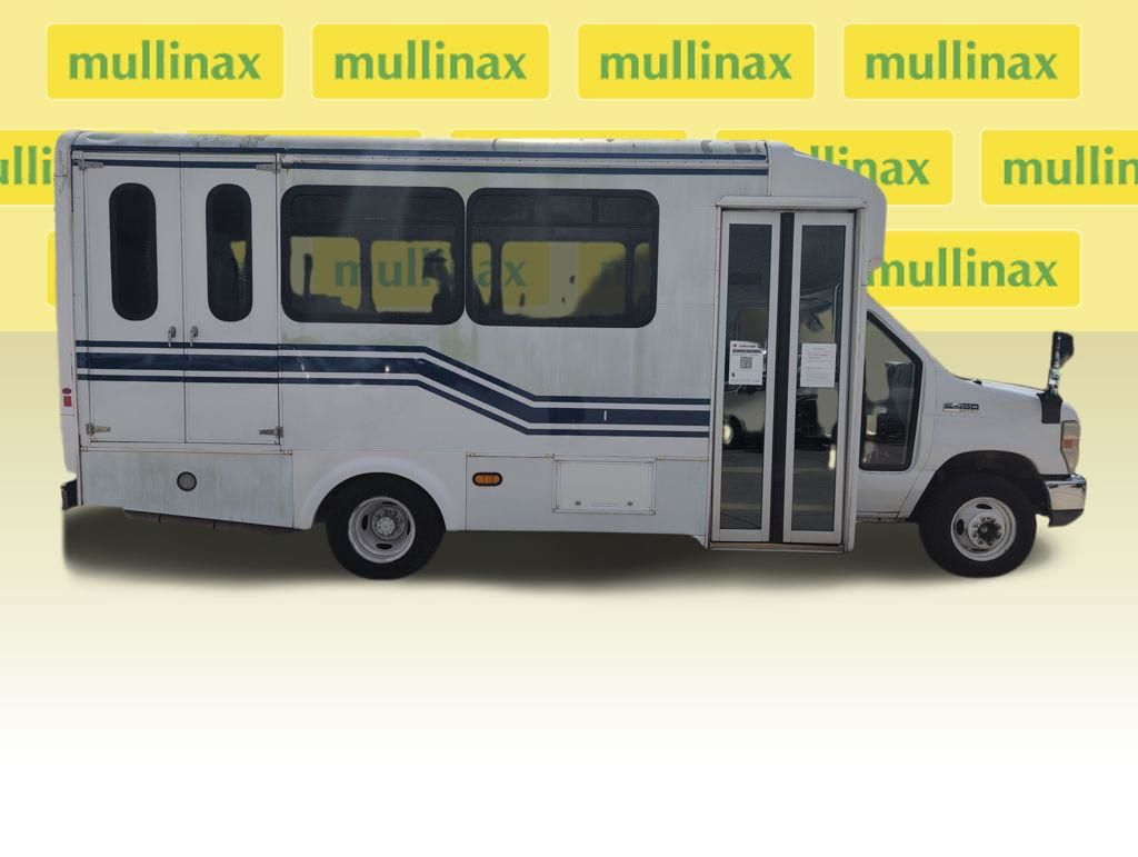 Used 2015 White Ford Base image 2