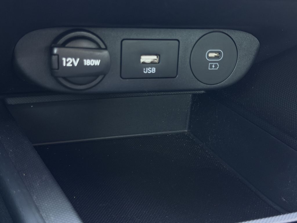Used 2024 Hyundai Elantra Sedan