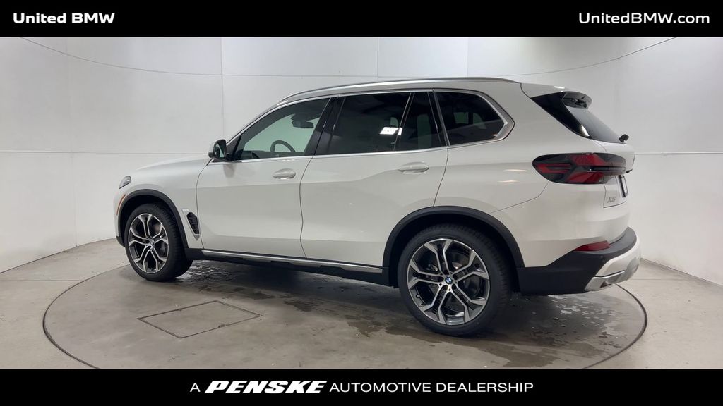 Thumbnail: 2026 BMW X5 - 6