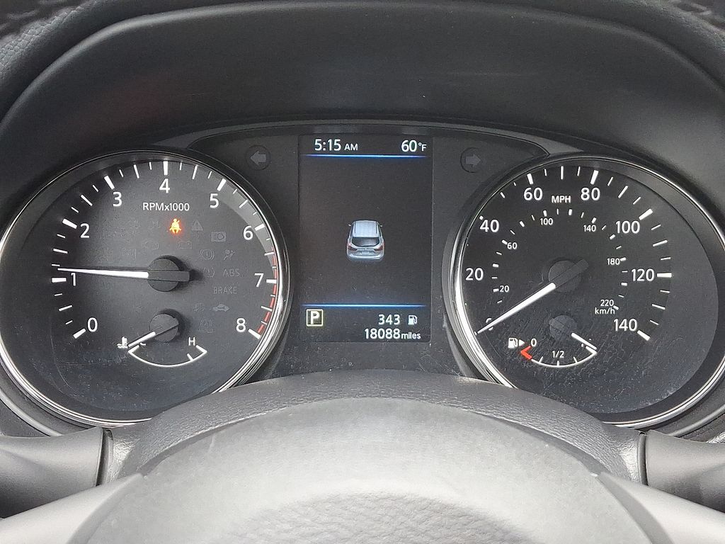 2022 Nissan Rogue Sport SV 20