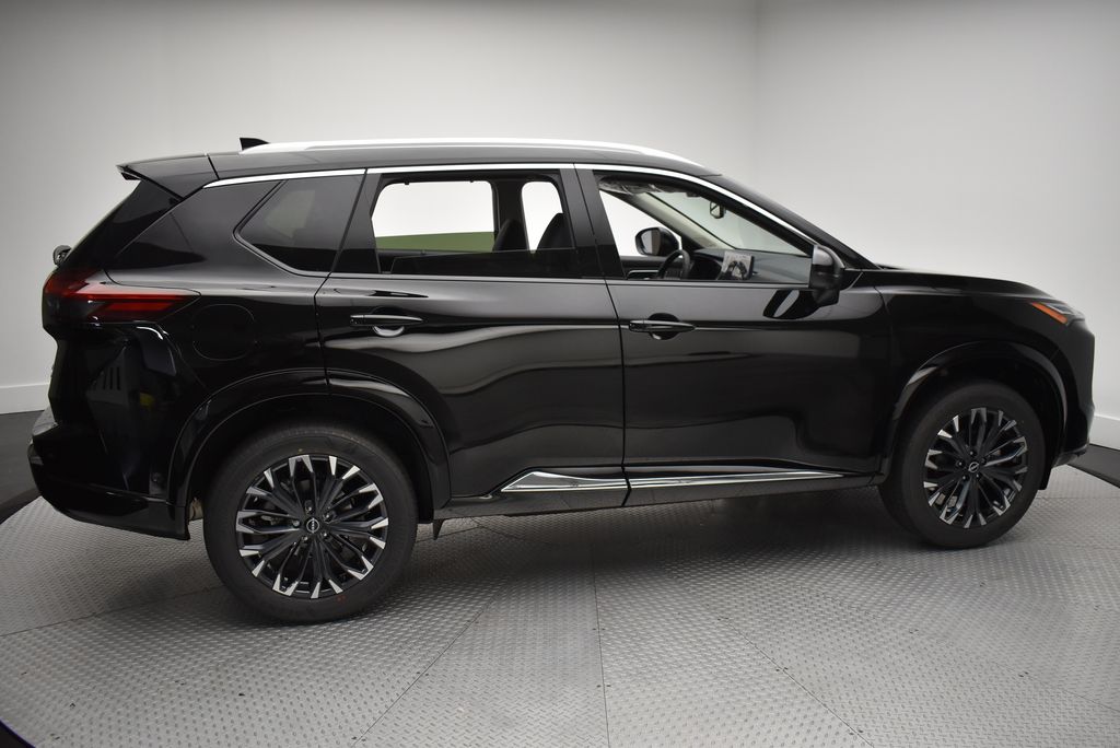 Thumbnail: 2026 Nissan Rogue - 4