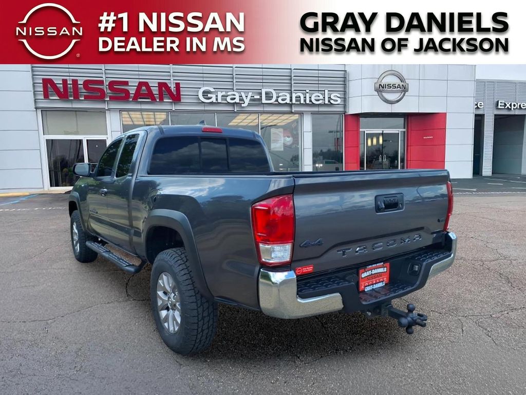 Used 2016 Toyota Tacoma Truck