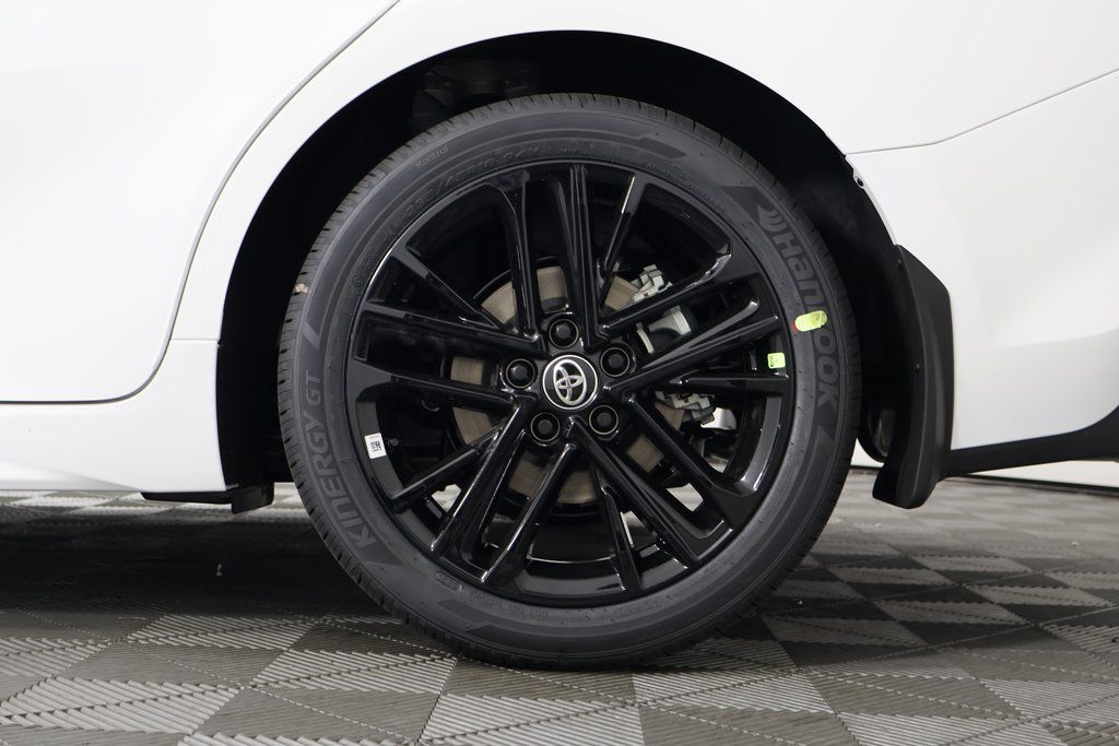 Thumbnail: 2026 Toyota Camry - 11