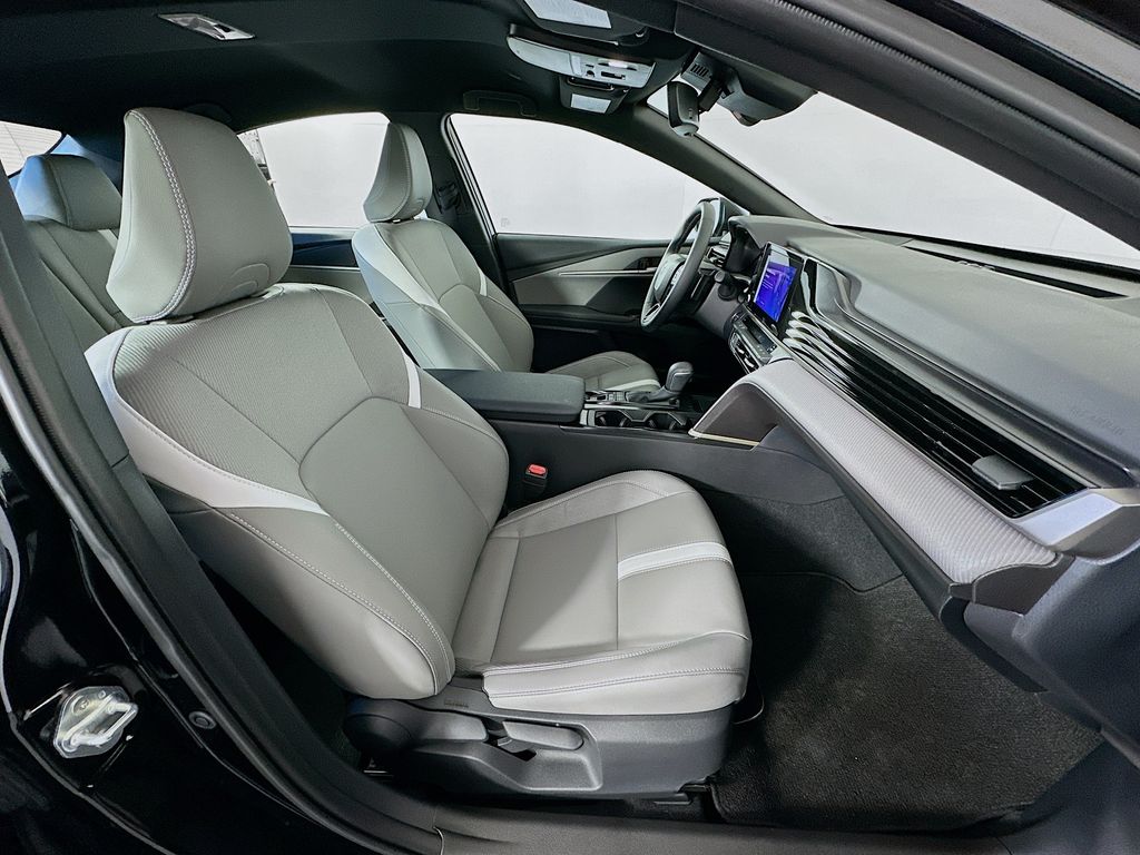 Thumbnail: 2025 Toyota Camry - 28