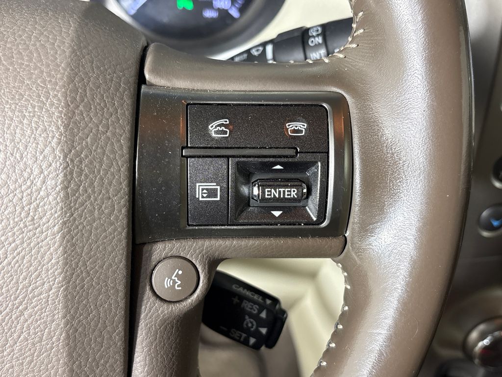 Used 2016 Silver Lexus 460 image 20