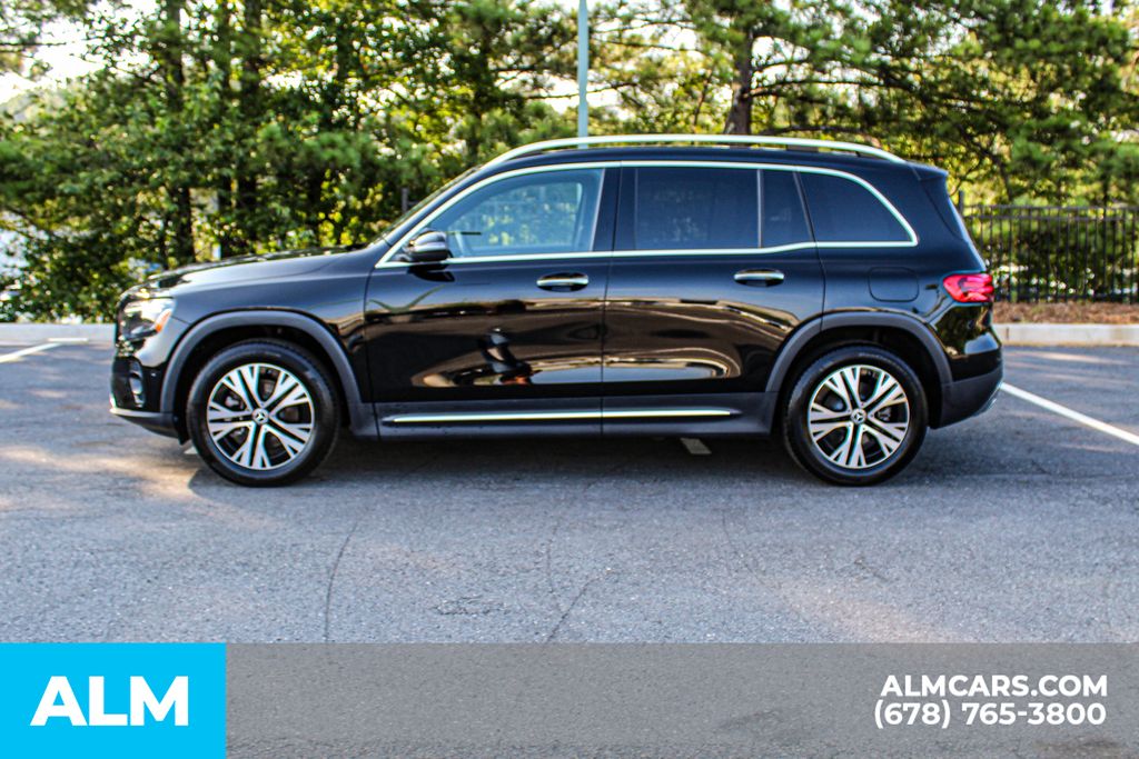 Used 2024 Black Mercedes-Benz GLB 250 image 6