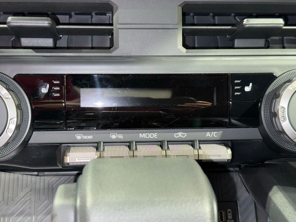 2025 Toyota Tacoma SR5 26
