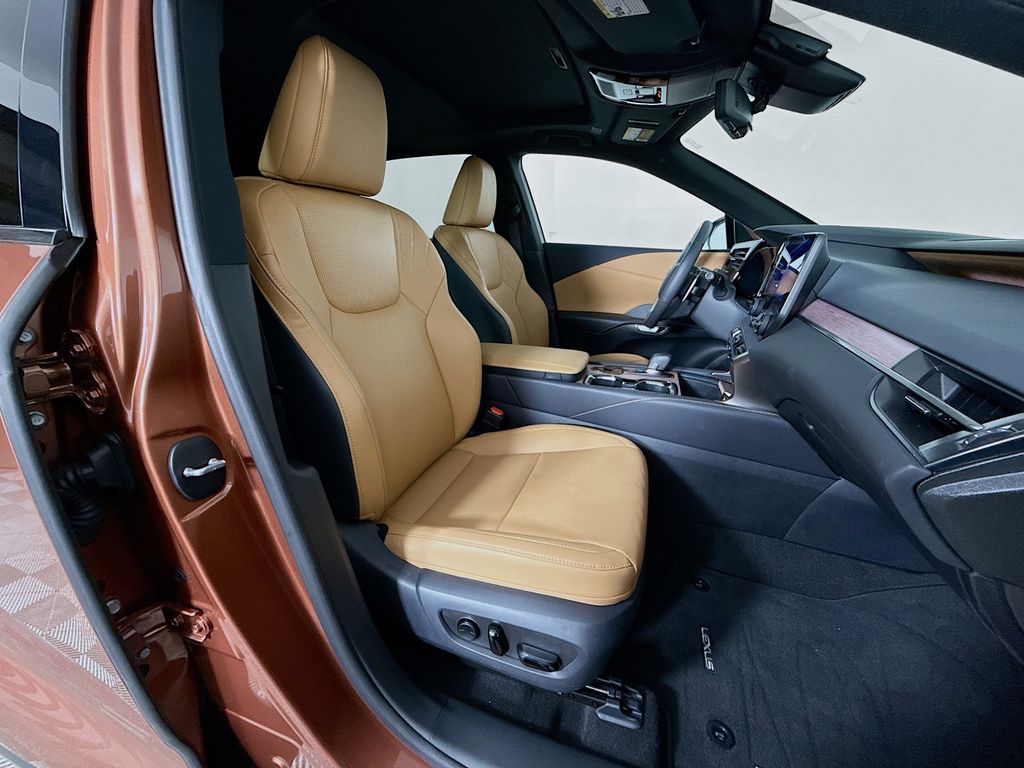 Thumbnail: 2025 Lexus RX - 30