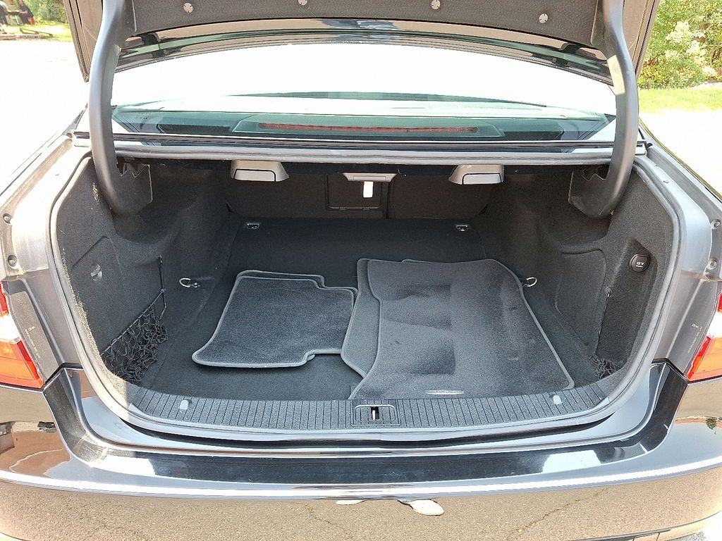 2012 Mercedes-Benz E-Class E 350 28