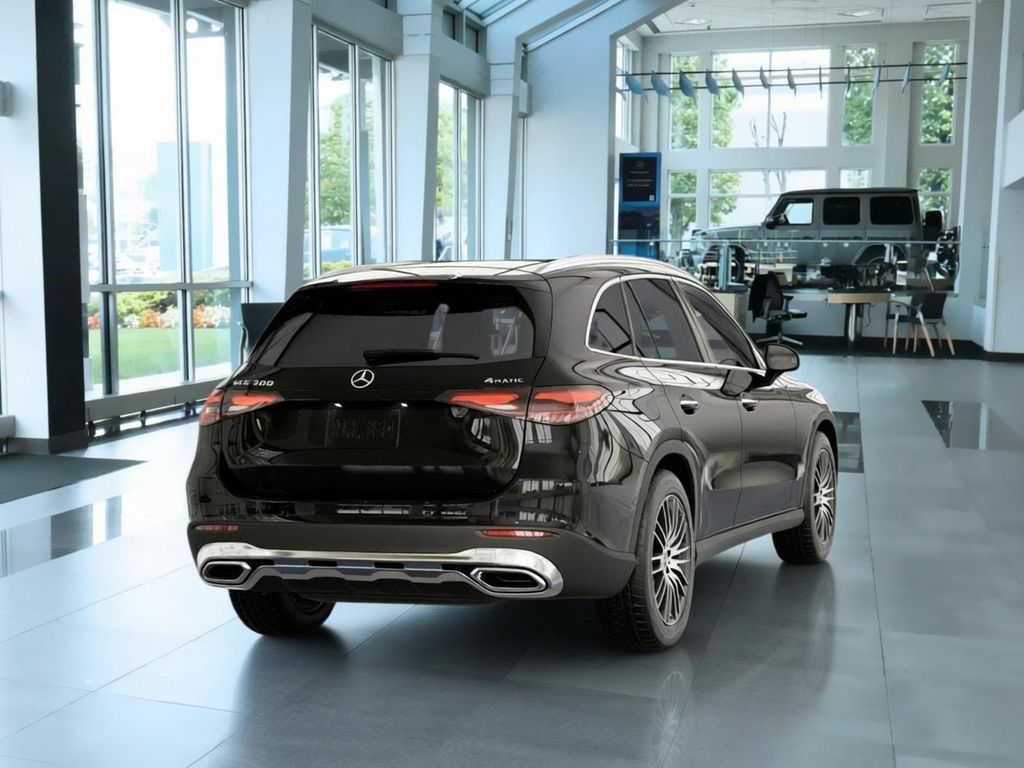 Thumbnail: 2026 Mercedes-Benz GLC - 22