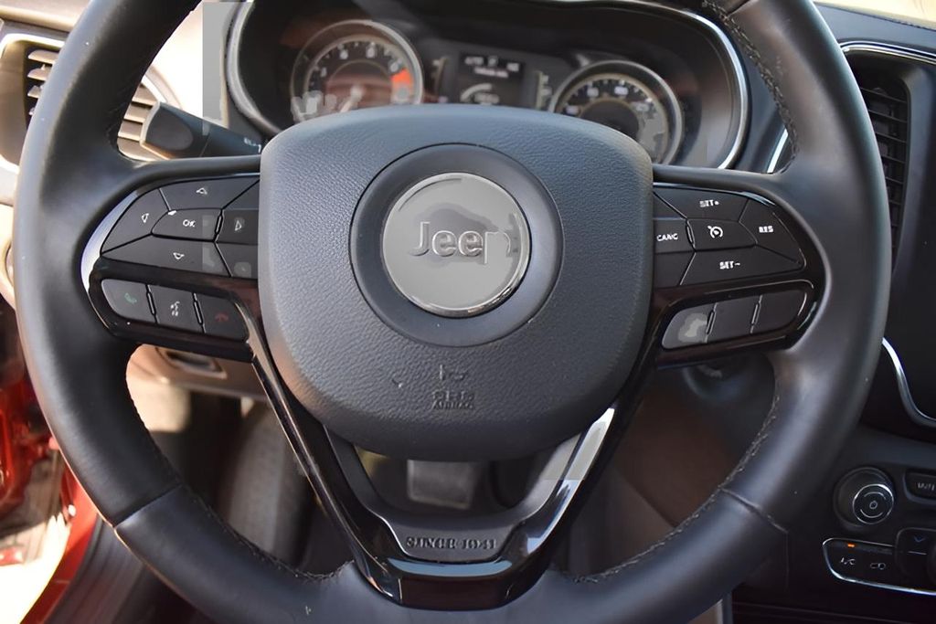 Used Car 2020 Jeep Cherokee  Altitude For Sale Under $20,000 In Austin, Texas